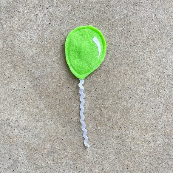 Felt Balloon Cat Toy with Catnip - Picture 10 of 10
